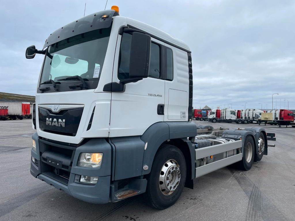 MAN TGS 26.440 6x2*4 Euro 6 Chassis ADR - Шаси кабина: снимка 1 MAN TGS 26.440 6x2*4 Euro 6 Chassis ADR - Шаси кабина: снимка 1