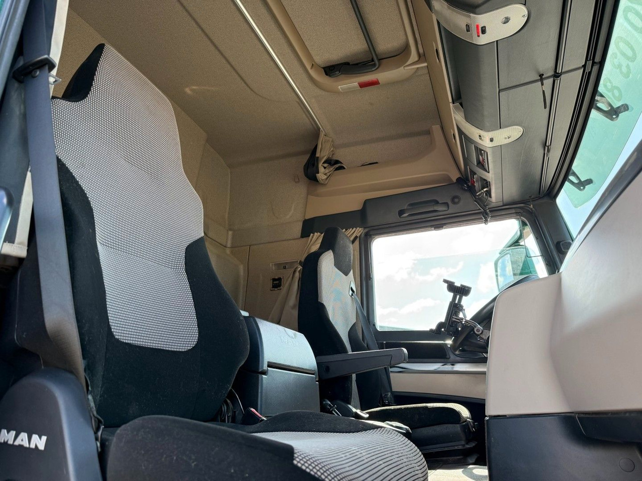 Самосвал камион MAN TGS 35.500 8x4 Euro 6 Pendel Steel Tipper MAN TGS 35.500 8x4 Euro 6 Pendel Steel Tipper: снимка 17