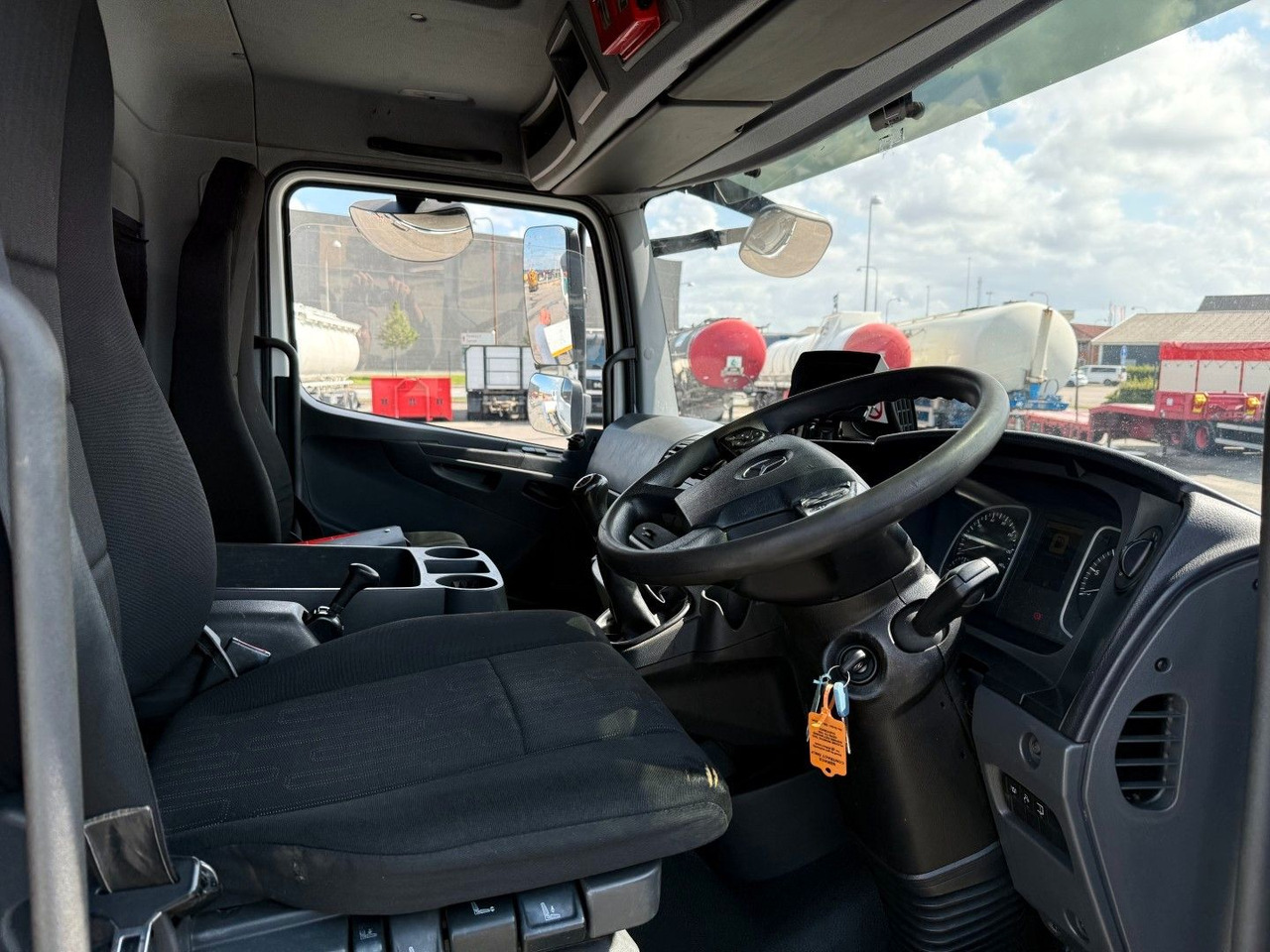 Mercedes-Benz Atego 1323 RHD Euro 6 Hvidtved Larsen Cityflex - Каналопочистваща машина: снимка 5 Mercedes-Benz Atego 1323 RHD Euro 6 Hvidtved Larsen Cityflex - Каналопочистваща машина: снимка 5