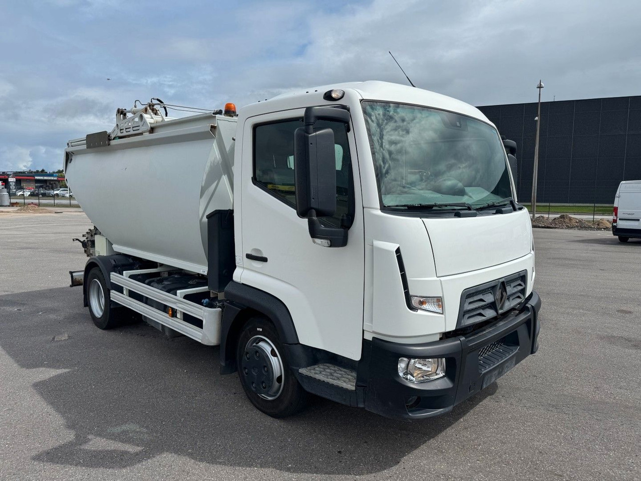 Renault D7.5 180 4x2 Semat/Techno Azimut 8 m3 Garbage - Боклукчийска кола: снимка 2 Renault D7.5 180 4x2 Semat/Techno Azimut 8 m3 Garbage - Боклукчийска кола: снимка 2