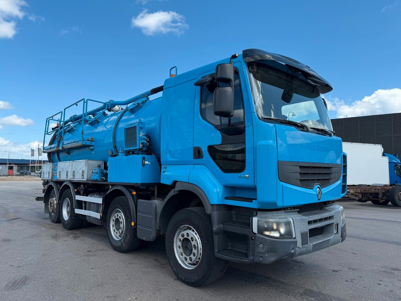 Renault Premium Lander 430.32 8x2*6 Simon Moos 18.100 L - Каналопочистваща машина: снимка 2 Renault Premium Lander 430.32 8x2*6 Simon Moos 18.100 L - Каналопочистваща машина: снимка 2