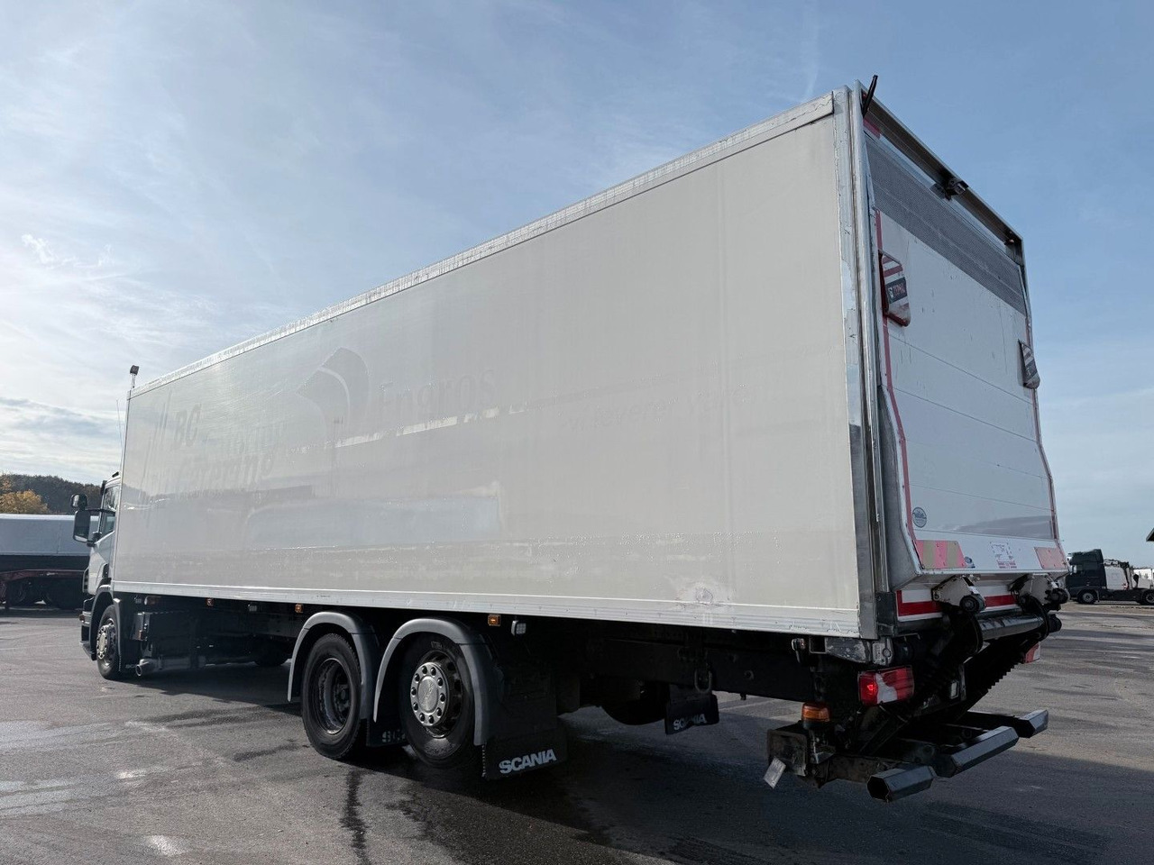 Scania P320 6x2*4 Carrier Supra 1250 Mt 9.80 m Kühl - Рефрижератор камион: снимка 4 Scania P320 6x2*4 Carrier Supra 1250 Mt 9.80 m Kühl - Рефрижератор камион: снимка 4