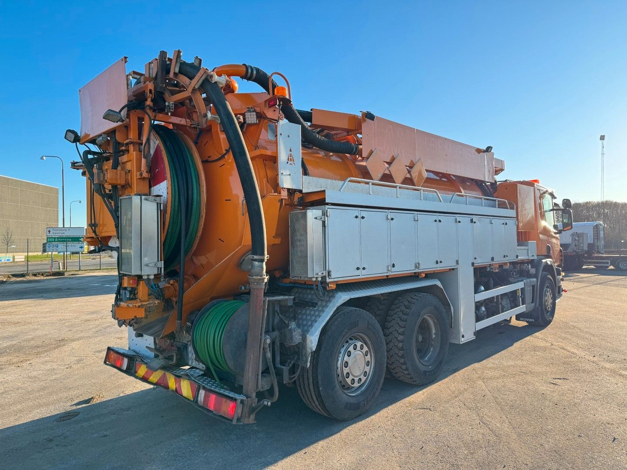 Scania P400 6x2*4 Hvidtved Larsen Flexline 310 - Каналопочистваща машина: снимка 3 Scania P400 6x2*4 Hvidtved Larsen Flexline 310 - Каналопочистваща машина: снимка 3