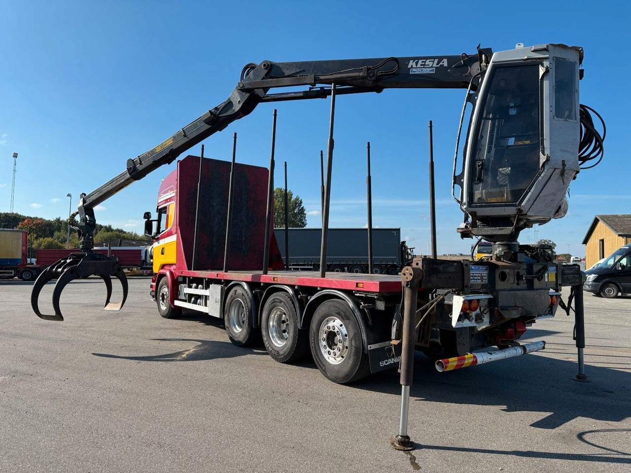 Scania R580 V8 8x4*4 Crane Kesla 21127 / Woodtransport - Камион с кран: снимка 4 Scania R580 V8 8x4*4 Crane Kesla 21127 / Woodtransport - Камион с кран: снимка 4
