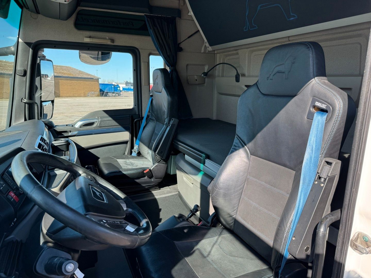 MAN TGX 26.500 6x2/2 XXL PerformanceLine - Влекач: снимка 5 MAN TGX 26.500 6x2/2 XXL PerformanceLine - Влекач: снимка 5