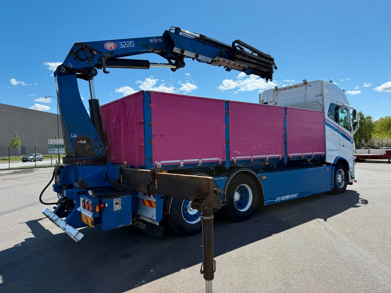 Volvo FH 16.550 6x24 / Crane HMF 3220K4 Euro 6 - Камион с кран: снимка 4 Volvo FH 16.550 6x24 / Crane HMF 3220K4 Euro 6 - Камион с кран: снимка 4