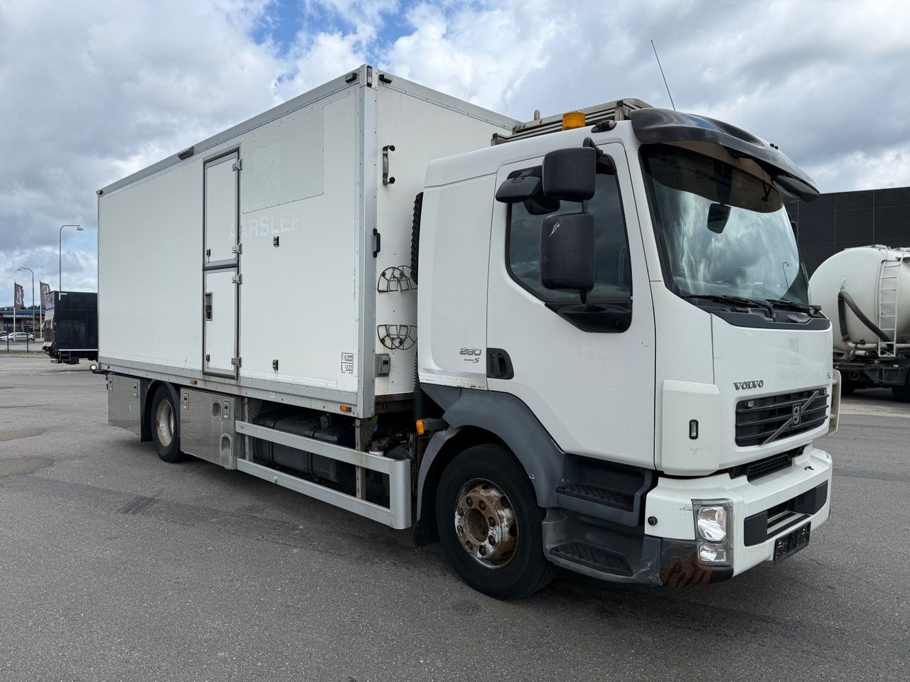 Volvo FL 280 4x2 Euro 5 Workshop Equipment - Камион фургон: снимка 2 Volvo FL 280 4x2 Euro 5 Workshop Equipment - Камион фургон: снимка 2
