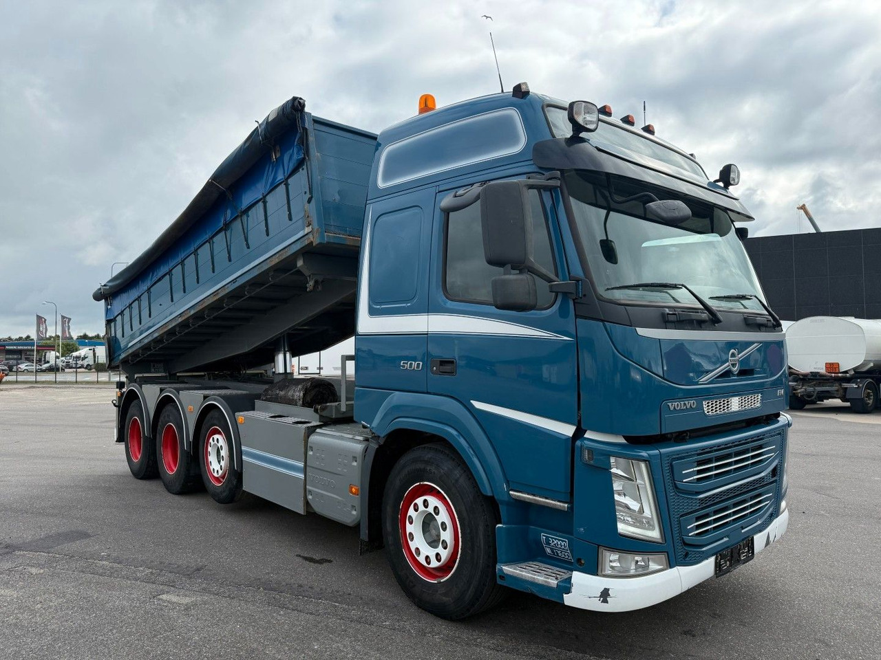 Volvo FM 500 8x4 Pushertridem 3 Way Tipper / Kipper - Самосвал камион: снимка 2 Volvo FM 500 8x4 Pushertridem 3 Way Tipper / Kipper - Самосвал камион: снимка 2