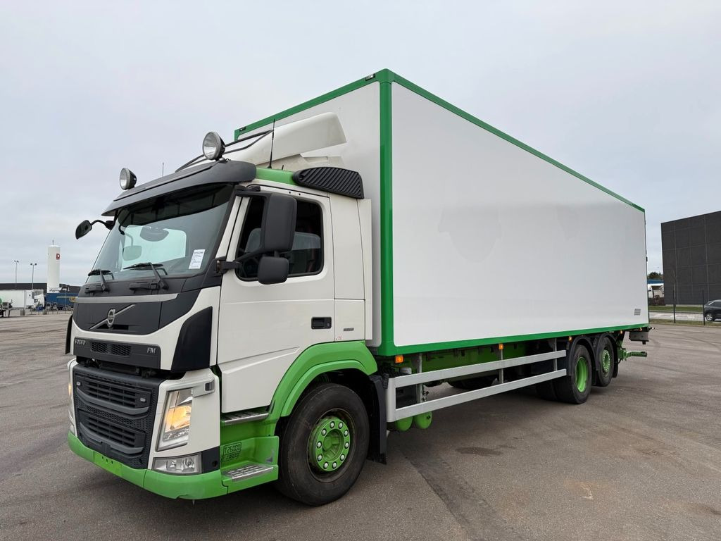 Volvo FM330 6x2*4 Igloocar 9,65 m. Box Year 2023 - Камион фургон: снимка 1 Volvo FM330 6x2*4 Igloocar 9,65 m. Box Year 2023 - Камион фургон: снимка 1