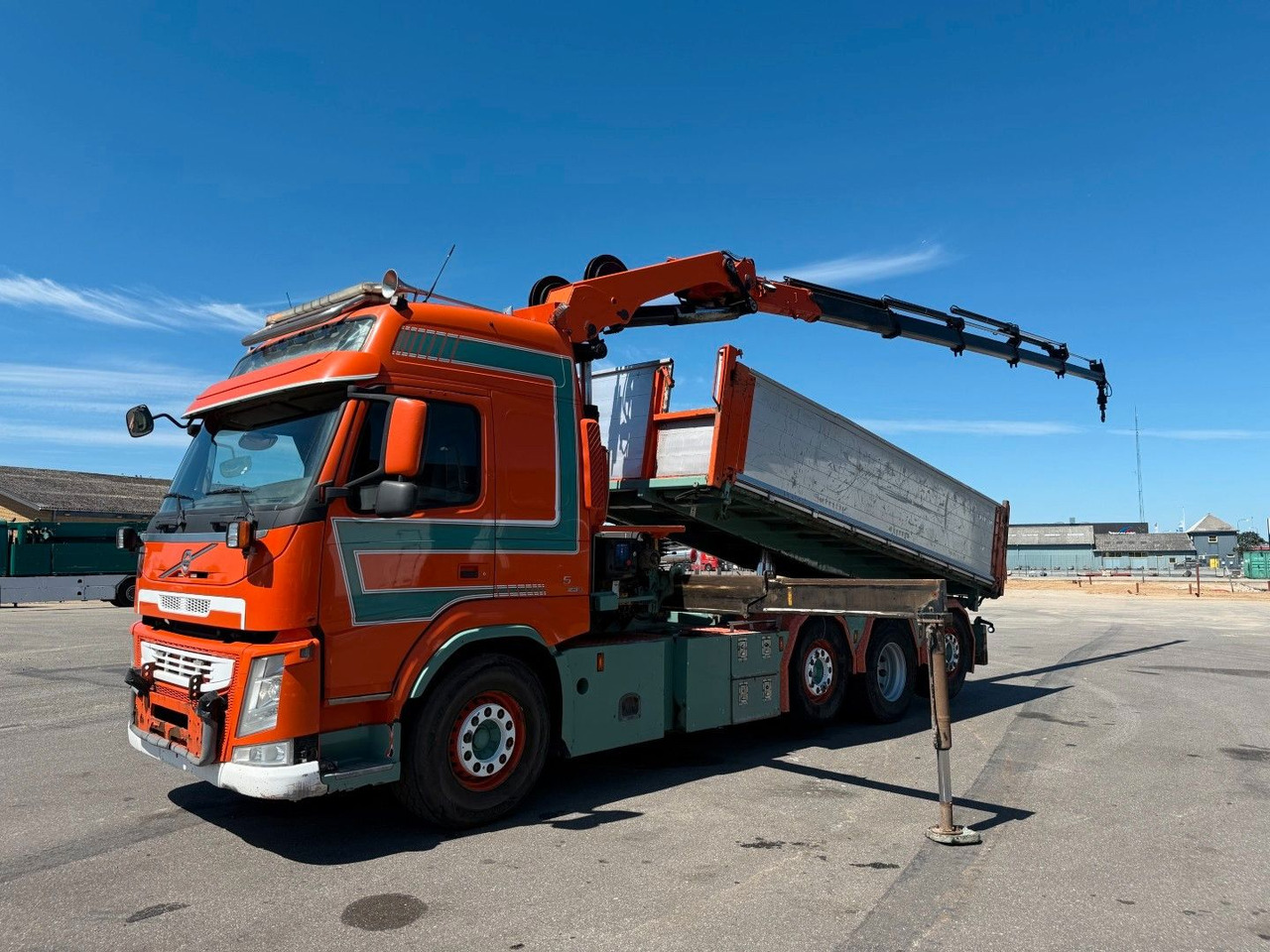 Volvo FM500 8x2*6 Crane HMF 2620 K5 Pendel Tipper - Камион с кран: снимка 1 Volvo FM500 8x2*6 Crane HMF 2620 K5 Pendel Tipper - Камион с кран: снимка 1