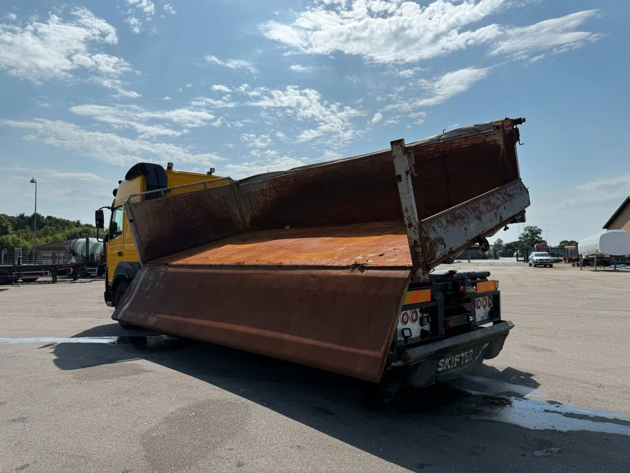 Самосвал камион Volvo FMX500 8x4/4 Steel tipper Volvo FMX500 8x4/4 Steel tipper / Kipper: снимка 19