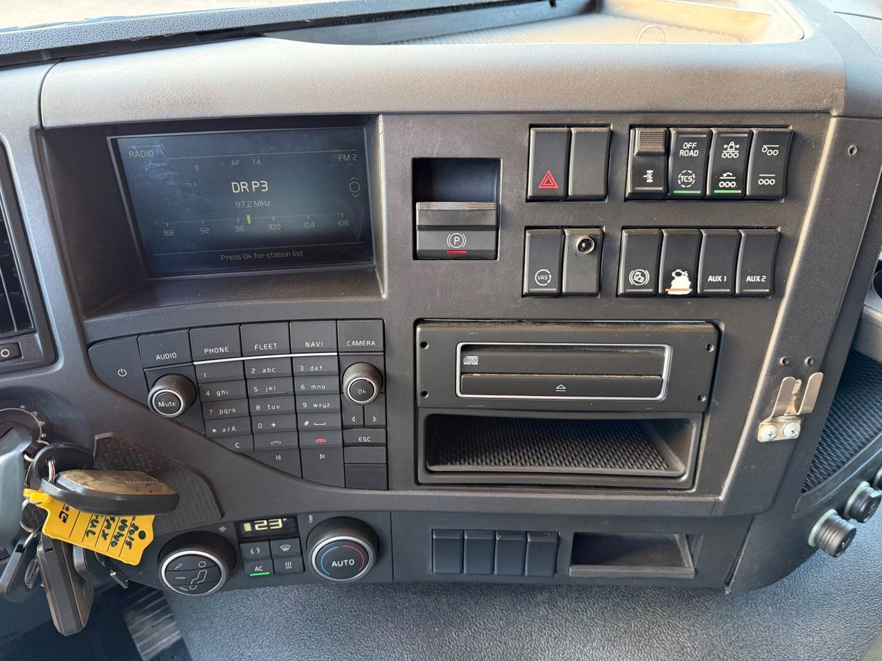 Самосвал камион Volvo FMX500 8x4/4 Steel tipper Volvo FMX500 8x4/4 Steel tipper / Kipper: снимка 15