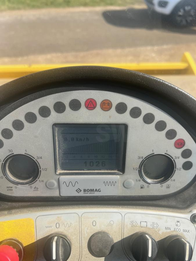 Bomag BW211 D-5 - Компактор: снимка 3 Bomag BW211 D-5 - Компактор: снимка 3