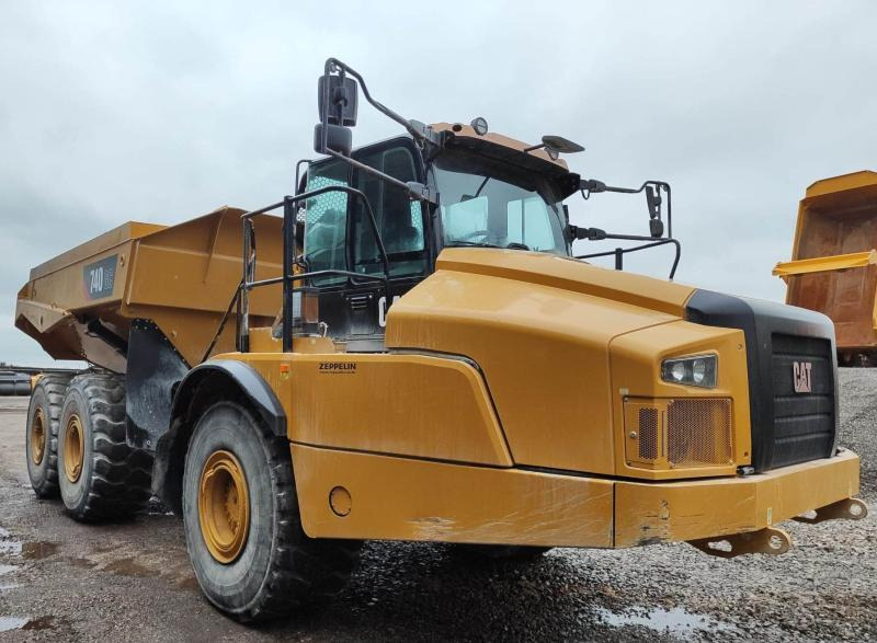 Caterpillar 740GC - Съчленен самосвал: снимка 3 Caterpillar 740GC - Съчленен самосвал: снимка 3