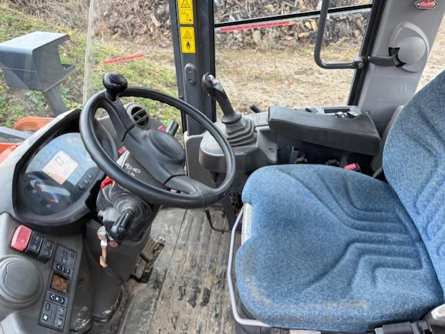 Hitachi ZW140 - Колесен товарач: снимка 3 Hitachi ZW140 - Колесен товарач: снимка 3