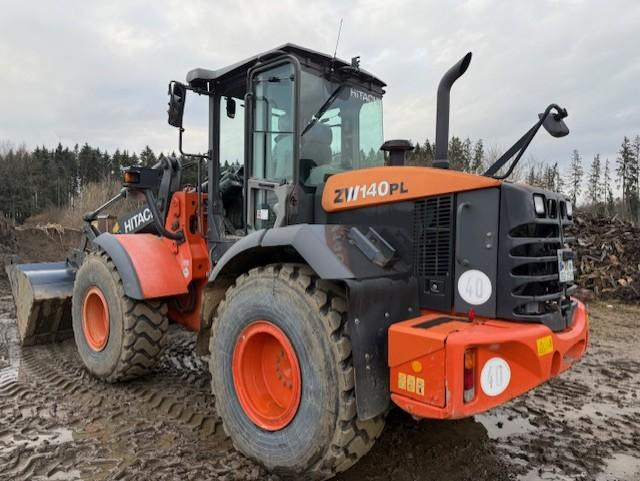 Hitachi ZW140 - Колесен товарач: снимка 1 Hitachi ZW140 - Колесен товарач: снимка 1