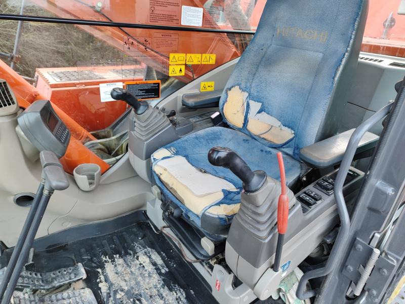 Hitachi ZX470LCH-3 - Верижен багер: снимка 5 Hitachi ZX470LCH-3 - Верижен багер: снимка 5