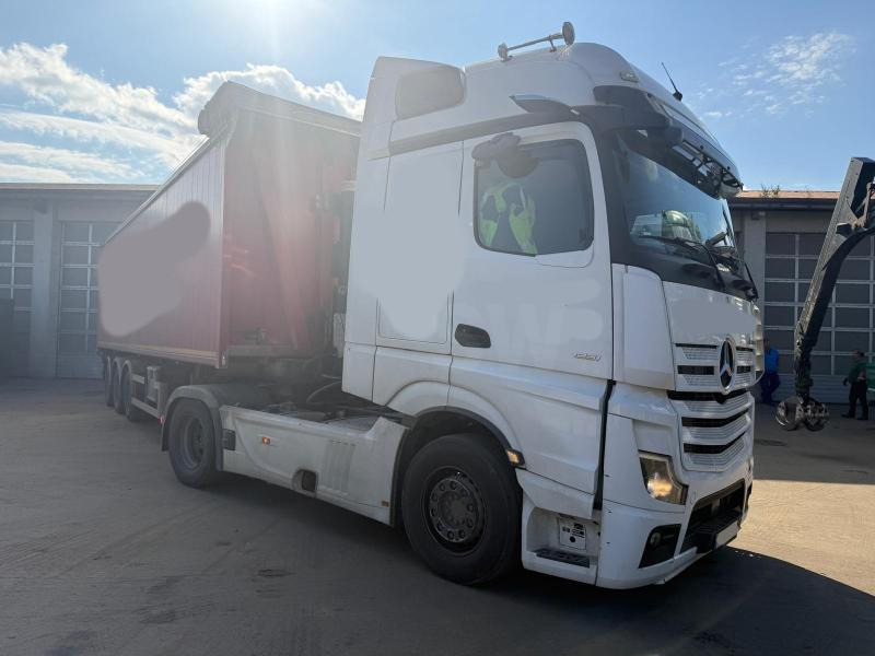 Mercedes Actros 1851 - Влекач: снимка 1 Mercedes Actros 1851 - Влекач: снимка 1