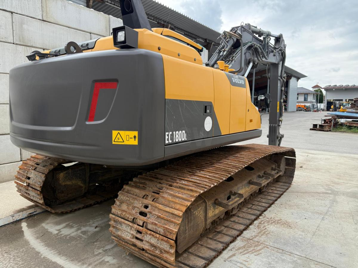 Volvo EC180 D - Верижен багер: снимка 2 Volvo EC180 D - Верижен багер: снимка 2