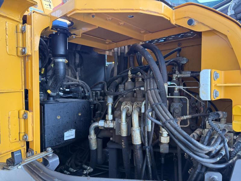 Volvo ECR235EL - Верижен багер: снимка 5 Volvo ECR235EL - Верижен багер: снимка 5