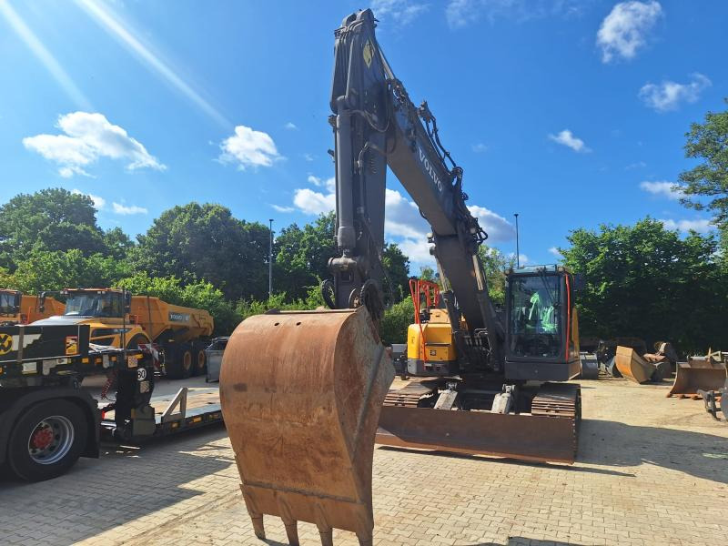 Volvo ECR235EL - Верижен багер: снимка 4 Volvo ECR235EL - Верижен багер: снимка 4