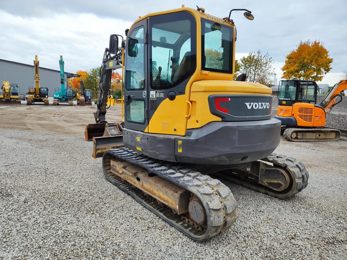 Volvo ECR88D - Мини багер: снимка 1 Volvo ECR88D - Мини багер: снимка 1