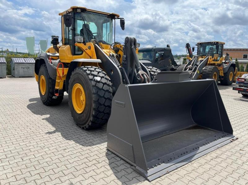 Volvo L110H - Колесен товарач: снимка 2 Volvo L110H - Колесен товарач: снимка 2