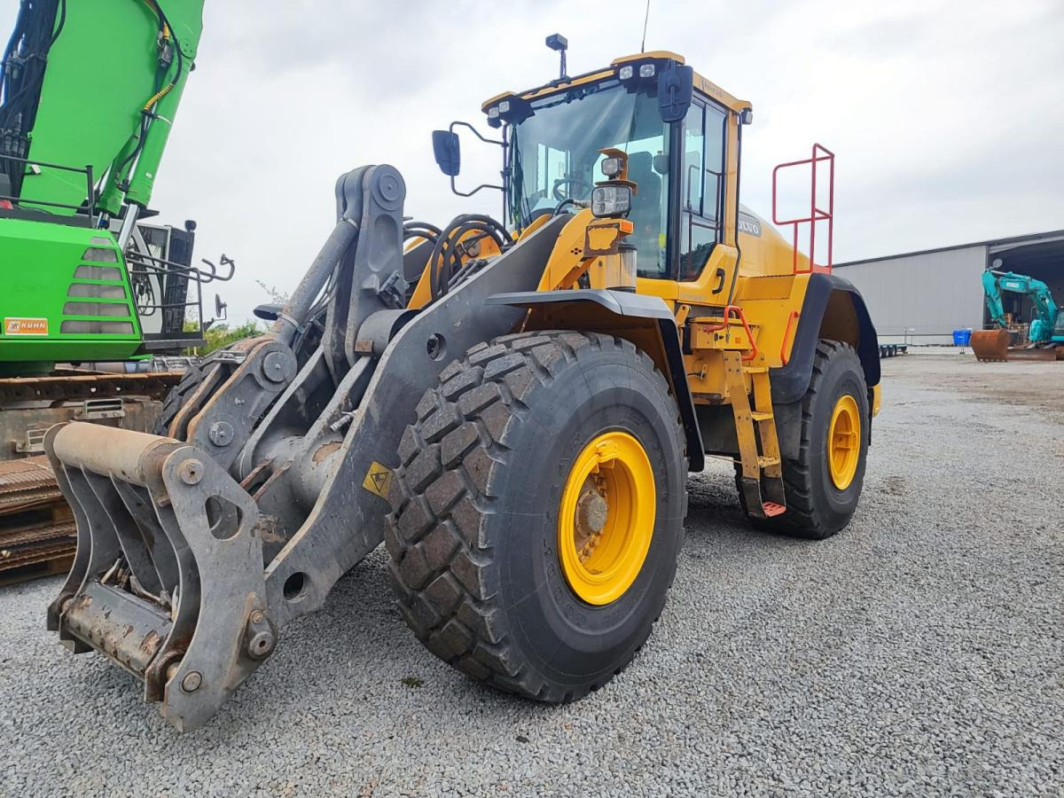Volvo L150H - Колесен товарач: снимка 2 Volvo L150H - Колесен товарач: снимка 2