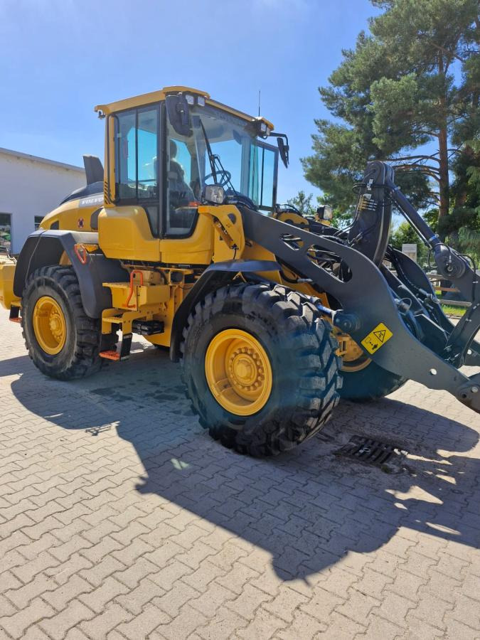 Volvo L90H - Колесен товарач: снимка 3 Volvo L90H - Колесен товарач: снимка 3