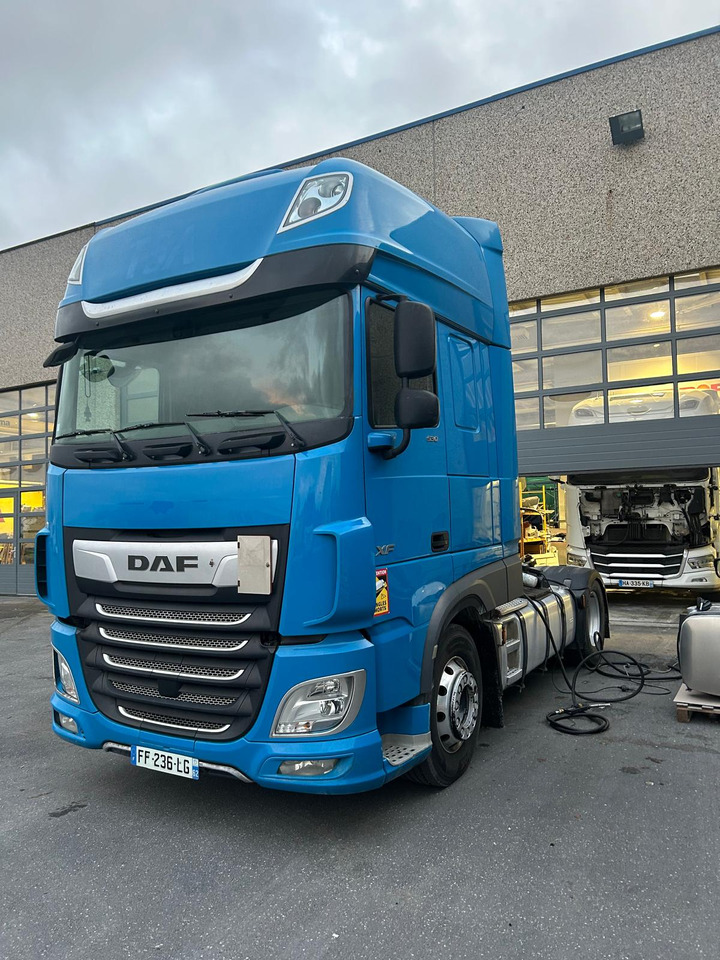 DAF XF 530 - Влекач: снимка 2 DAF XF 530 - Влекач: снимка 2
