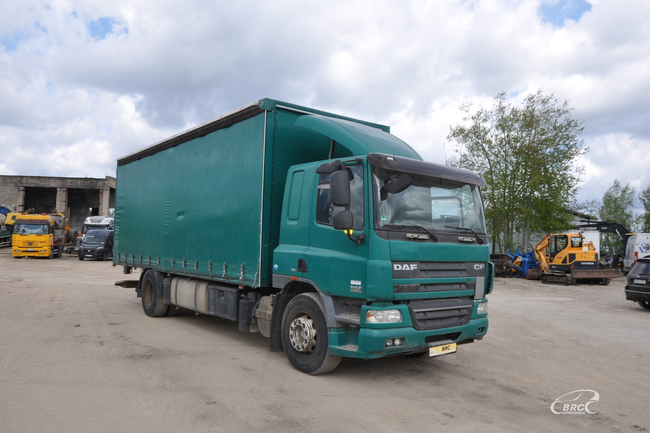 DAF CF 75.310 - Камион с брезент: снимка 2 DAF CF 75.310 - Камион с брезент: снимка 2