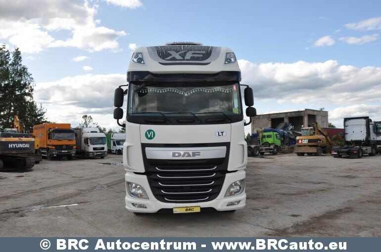 DAF DAF XF XF - Камион с брезент: снимка 4 DAF DAF XF XF - Камион с брезент: снимка 4