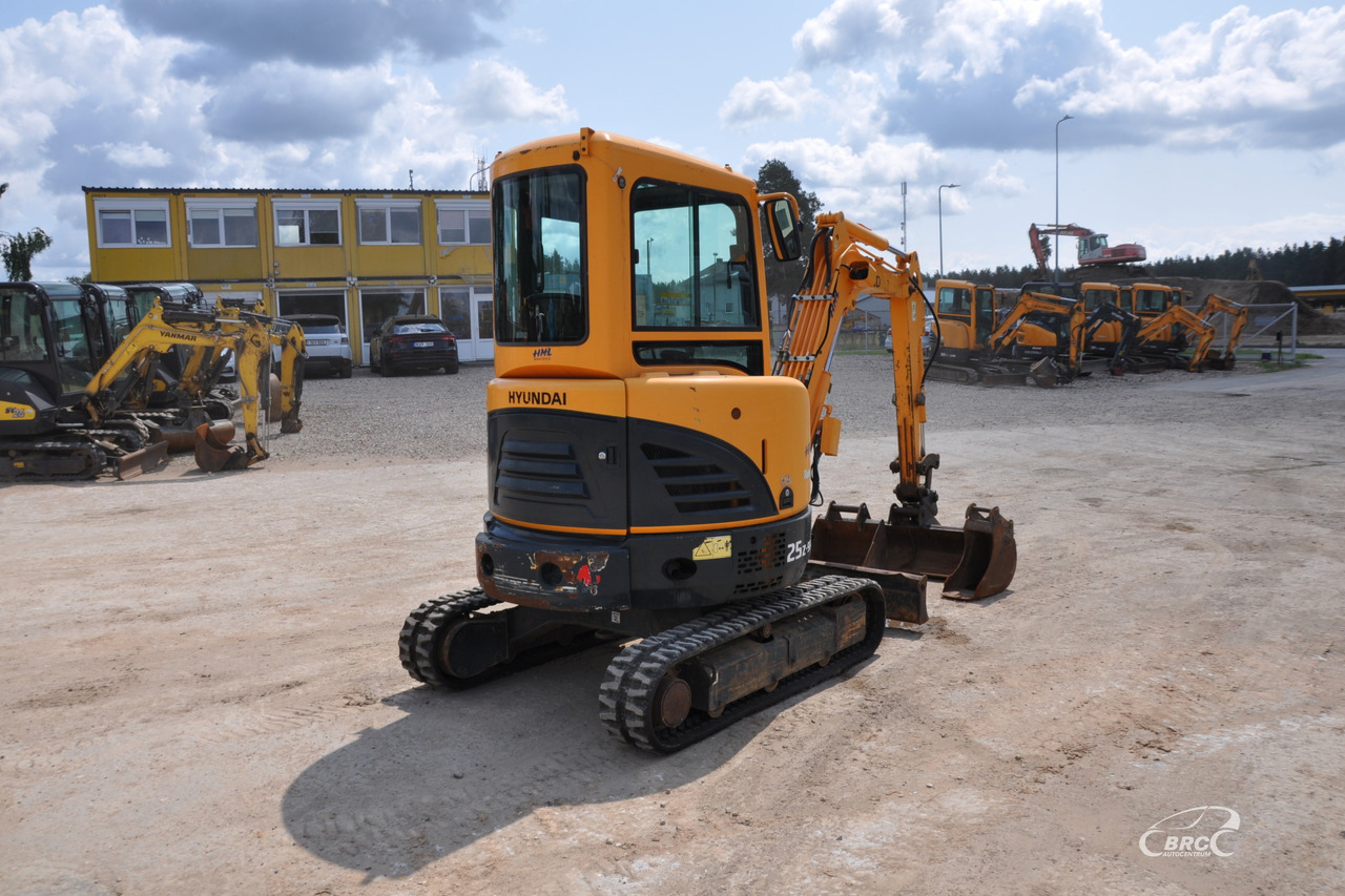 Hyundai R25Z-9AK - Мини багер: снимка 5 Hyundai R25Z-9AK - Мини багер: снимка 5