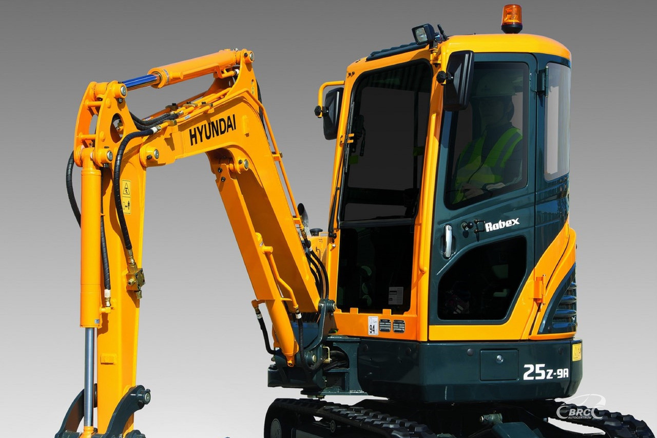 Hyundai R25Z-9AK - Мини багер: снимка 1 Hyundai R25Z-9AK - Мини багер: снимка 1