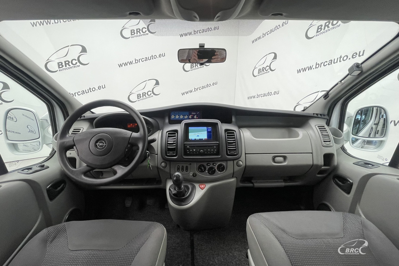 Opel Vivaro - Кемпер ван: снимка 3 Opel Vivaro - Кемпер ван: снимка 3