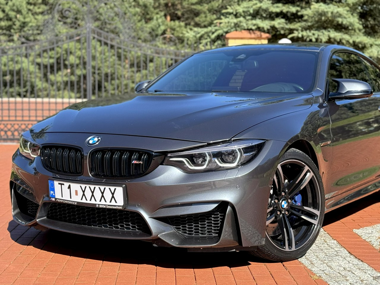 BMW M4 - Лек автомобил: снимка 4 BMW M4 - Лек автомобил: снимка 4