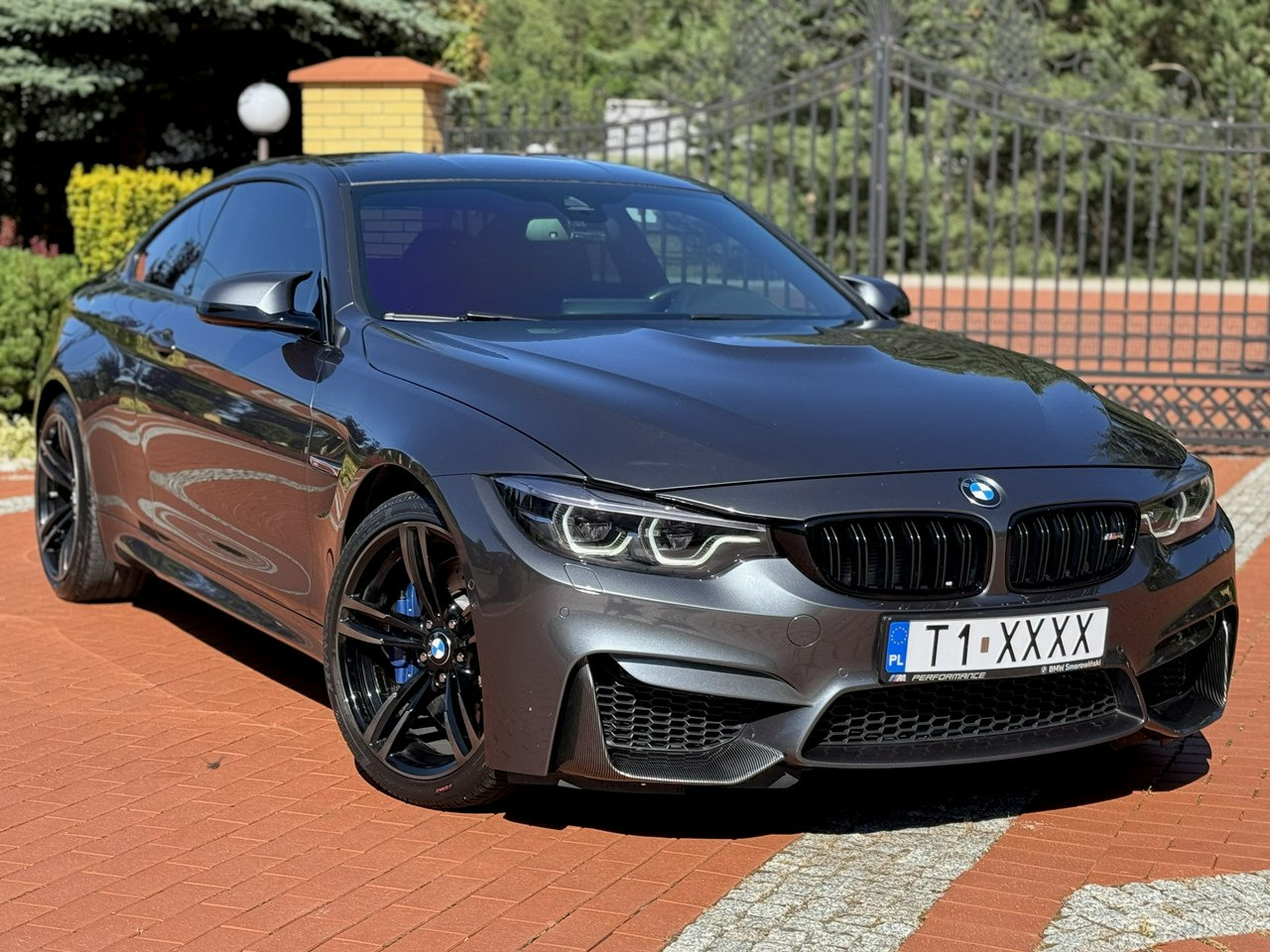 BMW M4 - Лек автомобил: снимка 2 BMW M4 - Лек автомобил: снимка 2