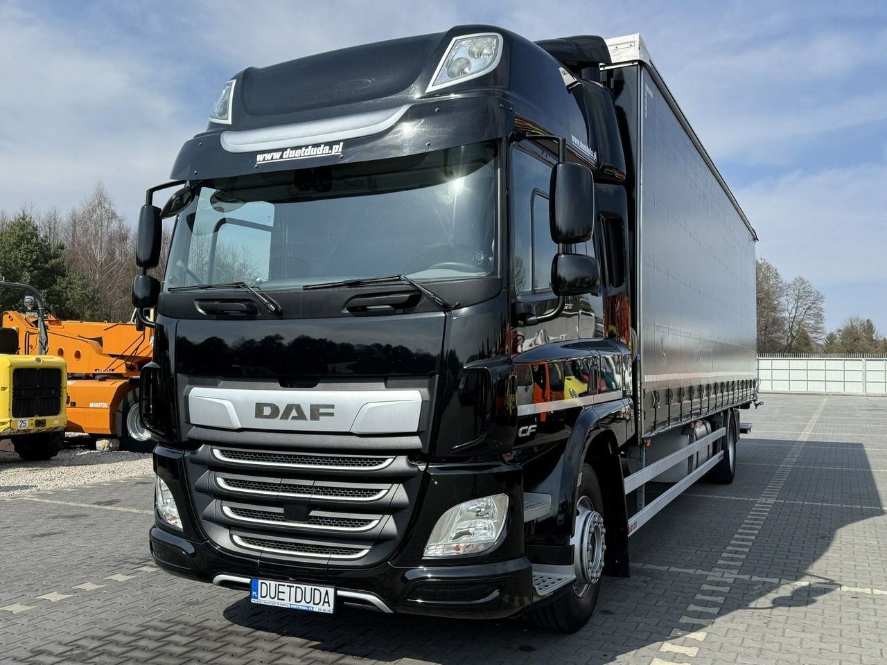 DAF CF 320 E6 Winda Firana Tył Drzwi Dach Zsuwany Długi 9.40m - Камион с брезент: снимка 4 DAF CF 320 E6 Winda Firana Tył Drzwi Dach Zsuwany Długi 9.40m - Камион с брезент: снимка 4