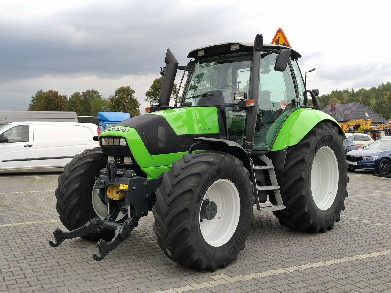 Deutz Fahr Agrotron M620 4x4 Przedni Tuz Wałek W.O.M Wyjścia do Przyczepy - Трактор: снимка 1 Deutz Fahr Agrotron M620 4x4 Przedni Tuz Wałek W.O.M Wyjścia do Przyczepy - Трактор: снимка 1