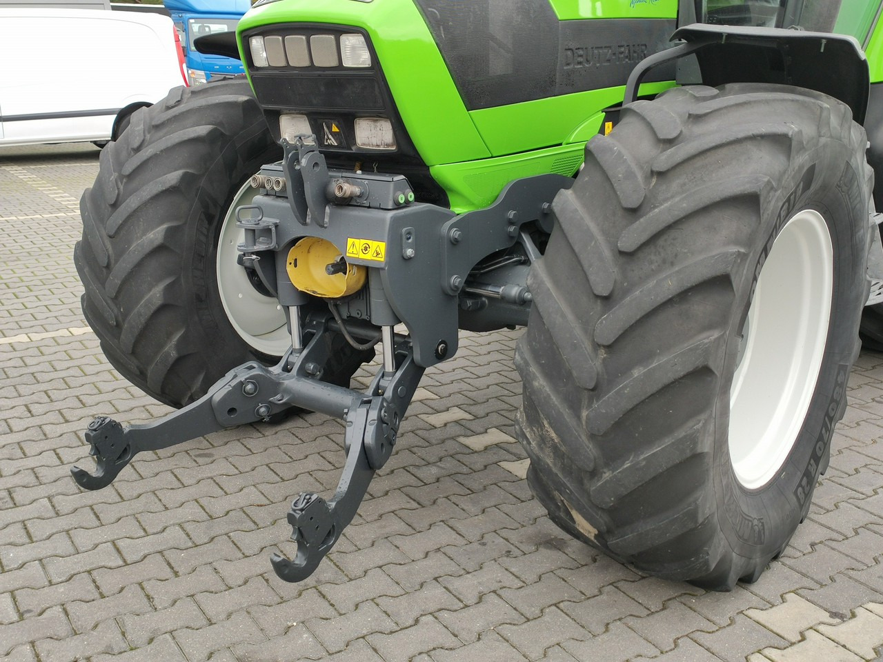 Deutz Fahr Agrotron M620 4x4 Przedni Tuz Wałek W.O.M Wyjścia do Przyczepy - Трактор: снимка 4 Deutz Fahr Agrotron M620 4x4 Przedni Tuz Wałek W.O.M Wyjścia do Przyczepy - Трактор: снимка 4
