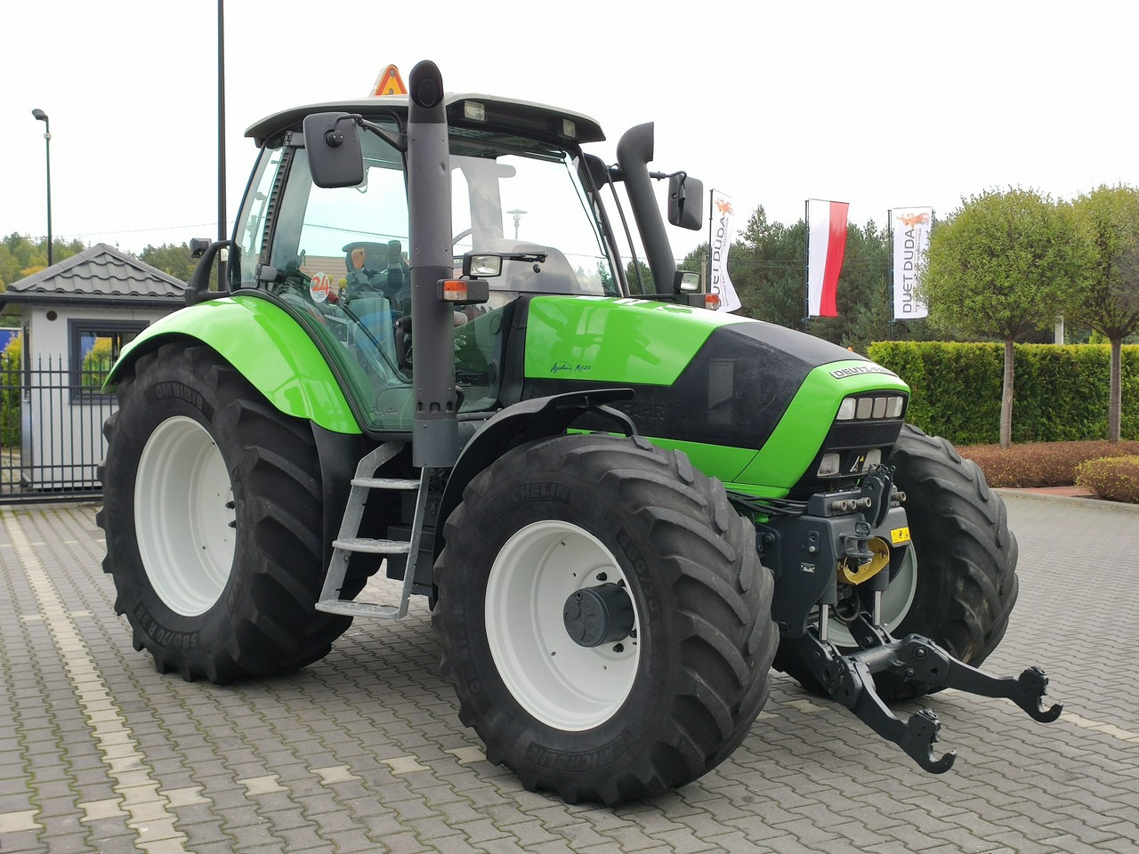 Deutz Fahr Agrotron M620 4x4 Przedni Tuz Wałek W.O.M Wyjścia do Przyczepy - Трактор: снимка 2 Deutz Fahr Agrotron M620 4x4 Przedni Tuz Wałek W.O.M Wyjścia do Przyczepy - Трактор: снимка 2