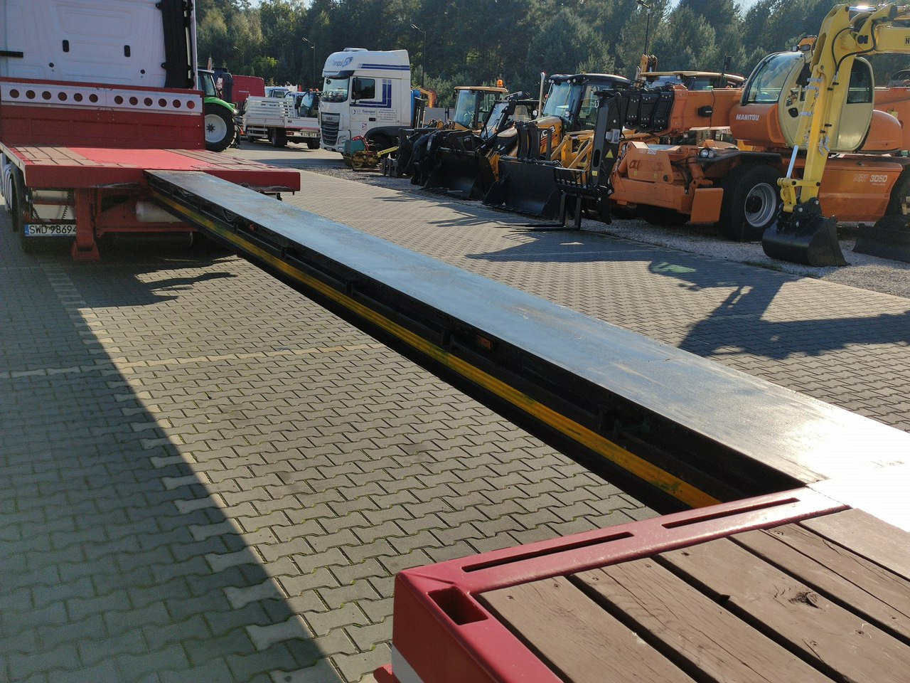Faymonville Niskopodłogowa Telemega Rozciągana 7m 3-Osiowa Oś skrętna - Нискорамна площадка полуремарке: снимка 5 Faymonville Niskopodłogowa Telemega Rozciągana 7m 3-Osiowa Oś skrętna - Нискорамна площадка полуремарке: снимка 5
