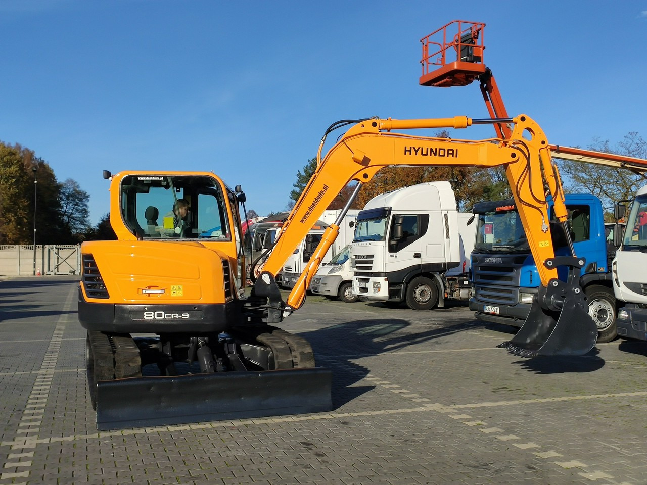 Hyundai ROBEX 80CR-9 2013r 8,3 tony - Верижен багер: снимка 4 Hyundai ROBEX 80CR-9 2013r 8,3 tony - Верижен багер: снимка 4