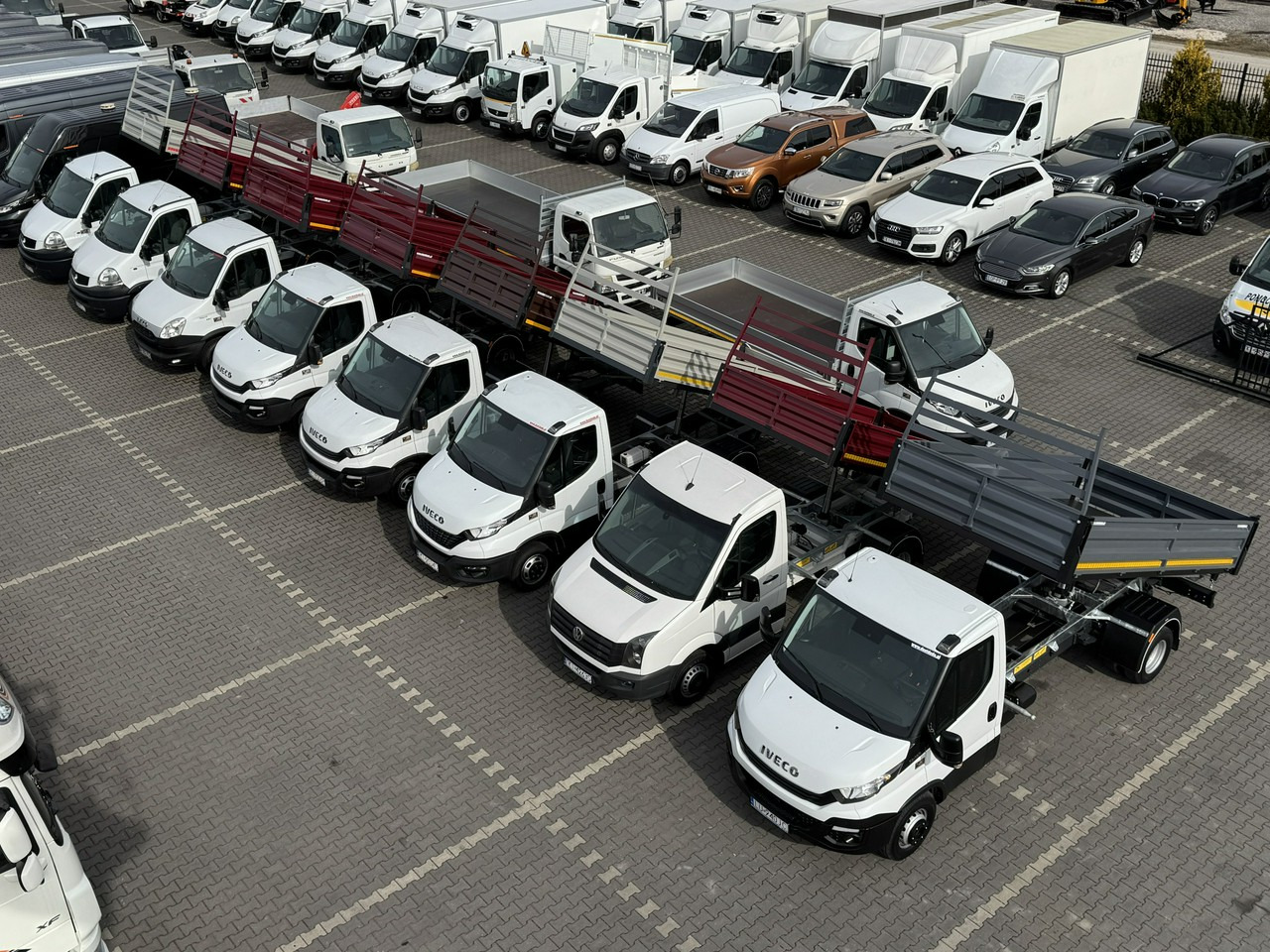 Iveco Daily 35C14 - Бус самосвал: снимка 1 Iveco Daily 35C14 - Бус самосвал: снимка 1