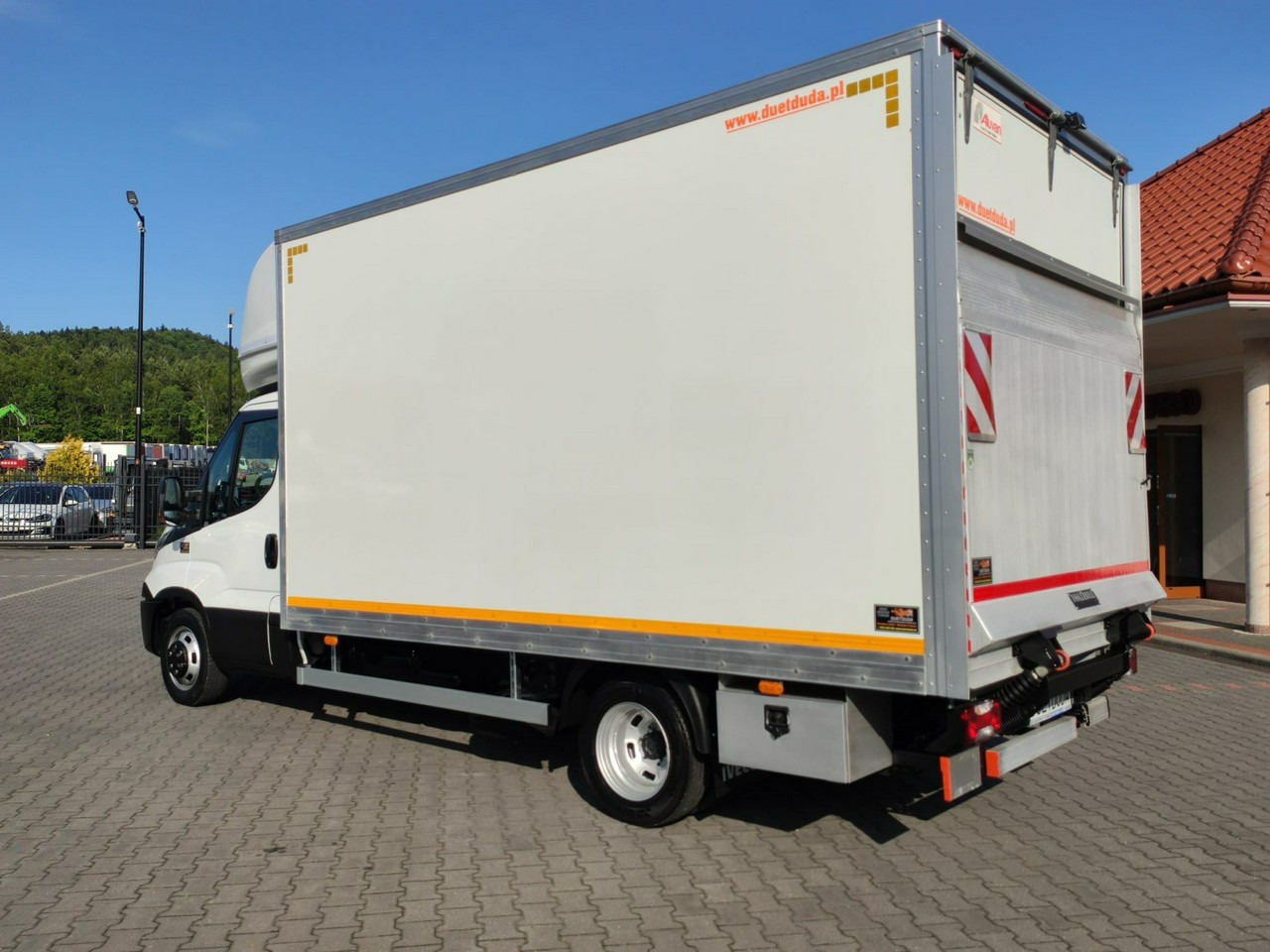 Лекотоварен автомобил фургон Iveco Daily 35C14: снимка 22