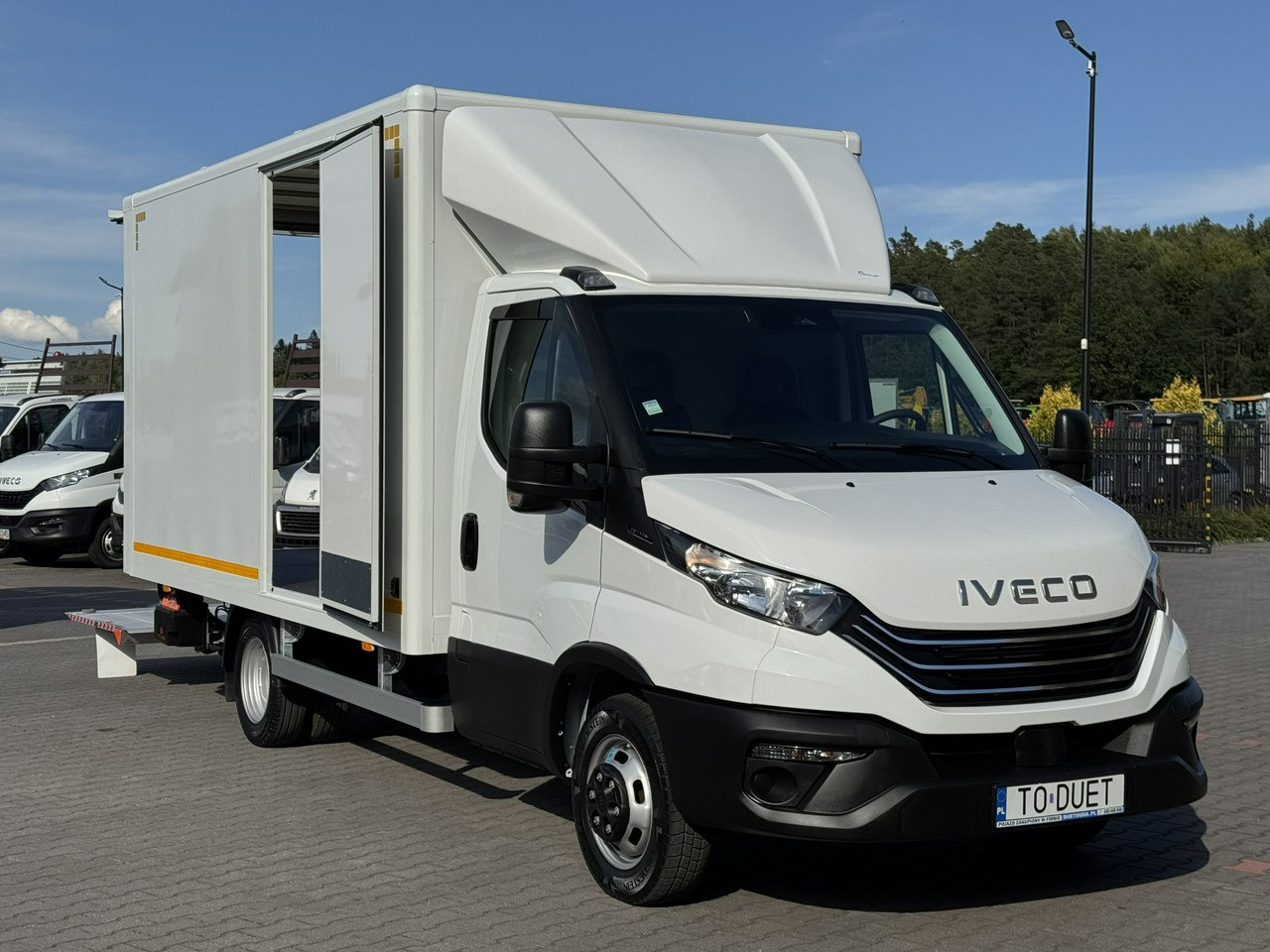 Iveco Daily 35C14 - Лекотоварен автомобил фургон: снимка 4 Iveco Daily 35C14 - Лекотоварен автомобил фургон: снимка 4