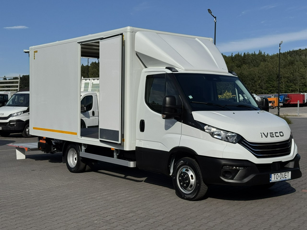 Iveco Daily 35C14 - Лекотоварен автомобил фургон: снимка 5 Iveco Daily 35C14 - Лекотоварен автомобил фургон: снимка 5