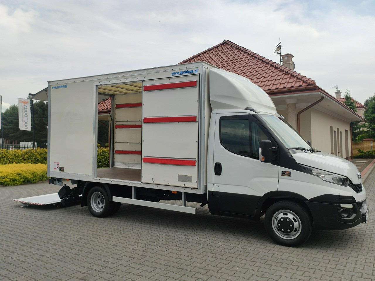 Iveco Daily 35C15 - Лекотоварен автомобил фургон: снимка 1 Iveco Daily 35C15 - Лекотоварен автомобил фургон: снимка 1