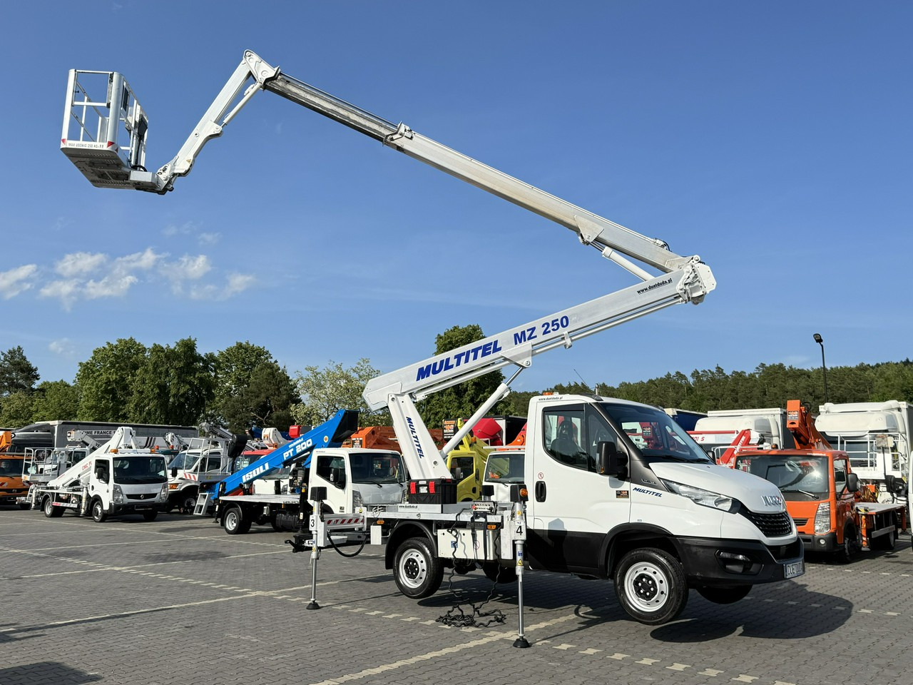 Iveco Daily 35S14 - Автовишка: снимка 1 Iveco Daily 35S14 - Автовишка: снимка 1