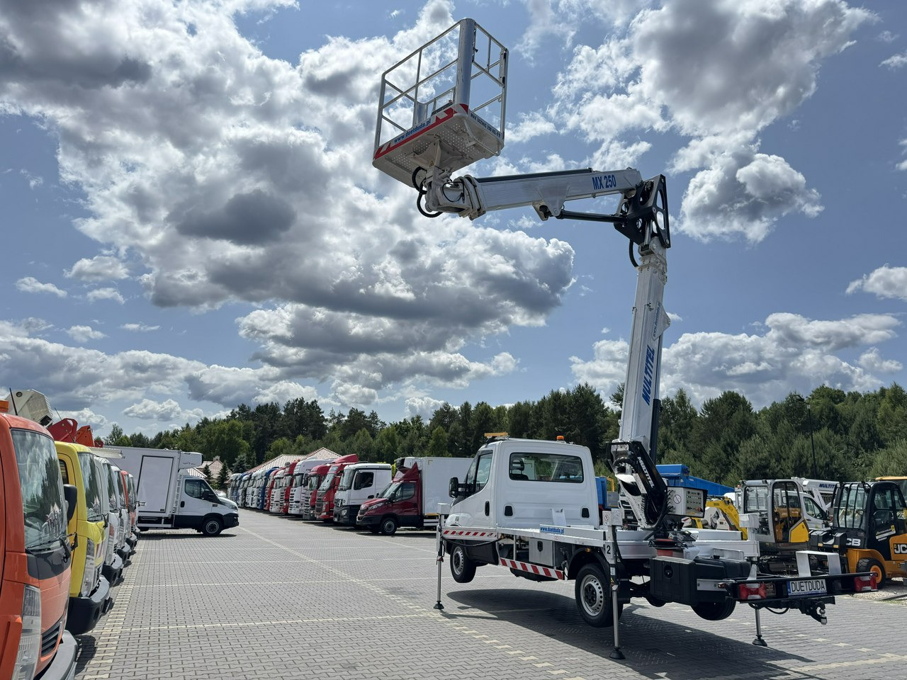 Iveco Daily 35S14 - Автовишка: снимка 3 Iveco Daily 35S14 - Автовишка: снимка 3